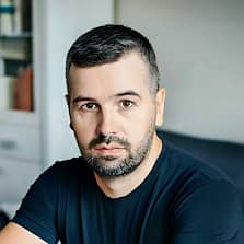Денис Искорцев